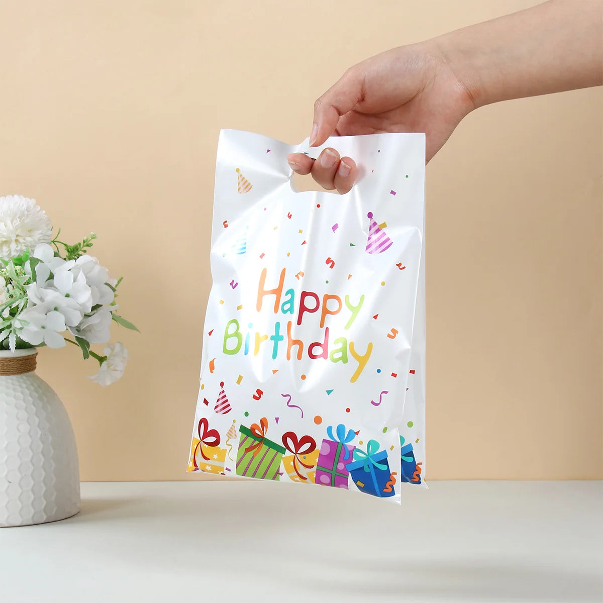 10/25/50pcs Happy Birthday Colored Gift Box Hand Bags Candy Cookies Kids Favor Birthday Party Decorations Gifts Party Supplies
