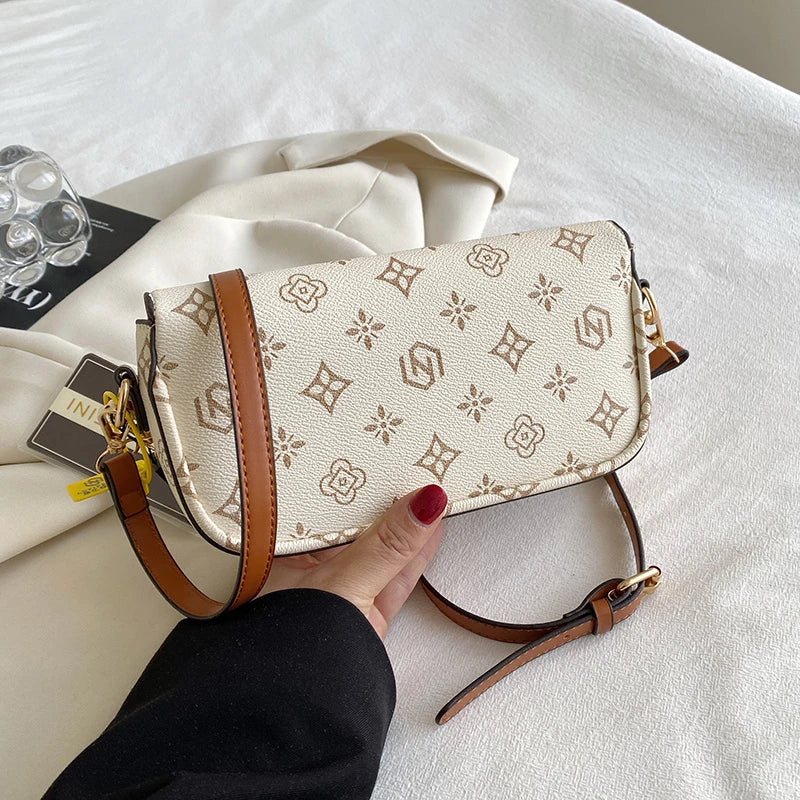 Fashionable retro printed small square bag; versatile single shoulder bag; crossbody bag under the arm.