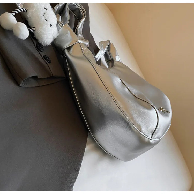 2025 Summer New Large Capacity Underarm Shoulder Bag Crossbody Bag Women's Fashion Backpack Comes with a Small Doll as a Gift