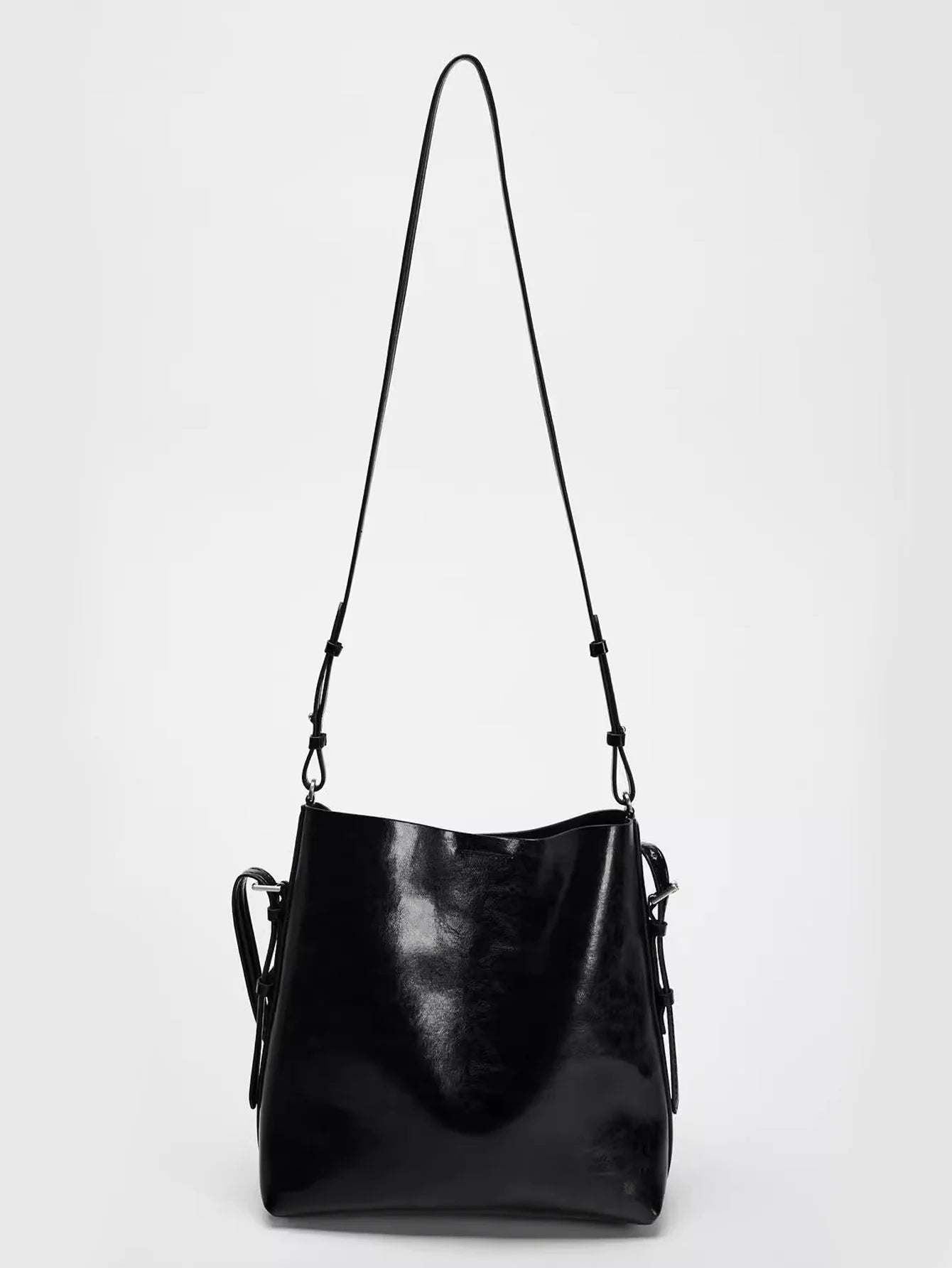 2025 New Fashionable and Simple Women's Bag Black Double Strap Single Shoulder Atmospheric Handheld Crossbody Bucket Bag