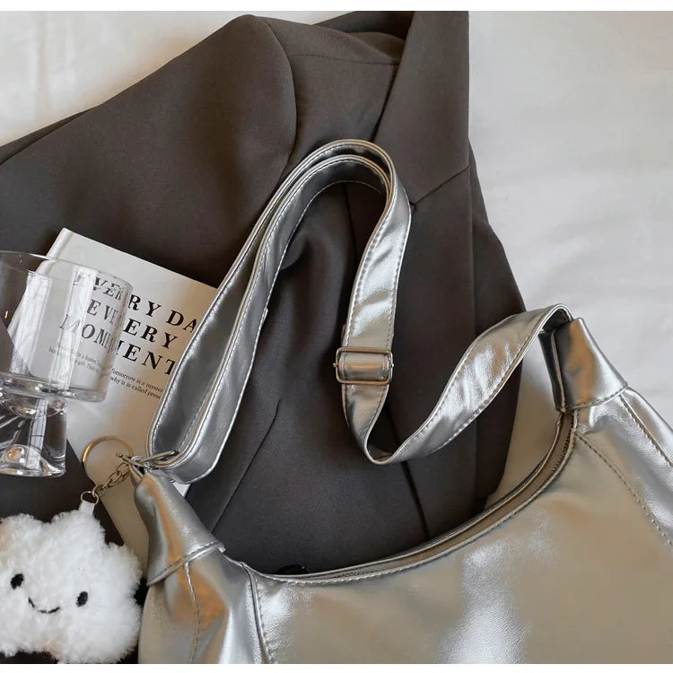 2025 Summer New Large Capacity Underarm Shoulder Bag Crossbody Bag Women's Fashion Backpack Comes with a Small Doll as a Gift