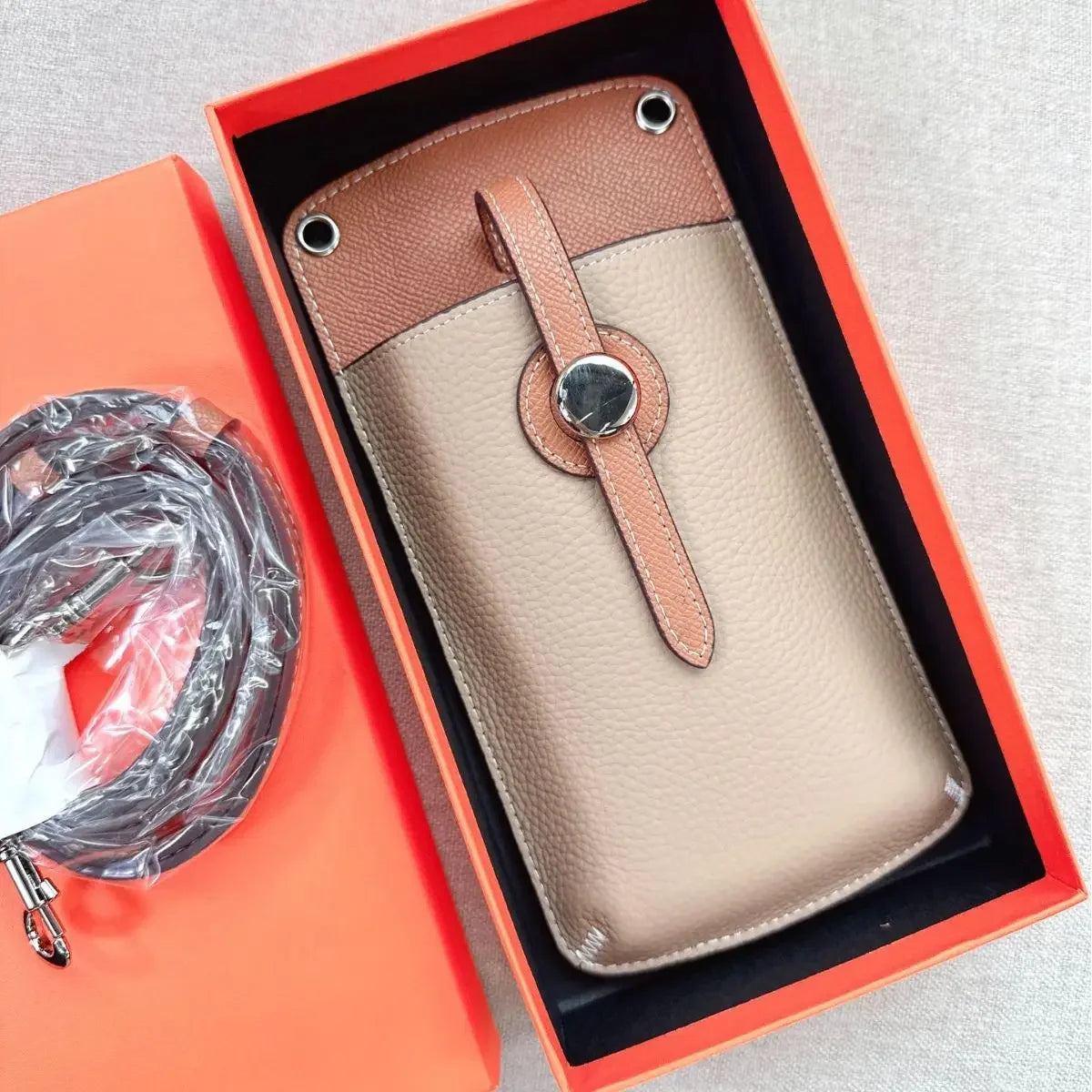 2023 New High-End Genuine Leather Drawstring Mini Crossbody Bag Fashionable Color Blocking Vertical Single Shoulder Bag Trendy