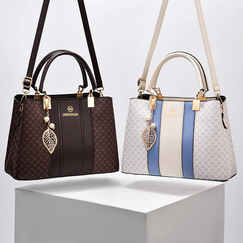 Fashionable texture and versatile large capacity printed letter handbag
