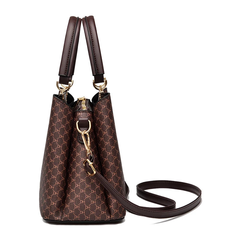 Fashionable texture and versatile large capacity printed letter handbag
