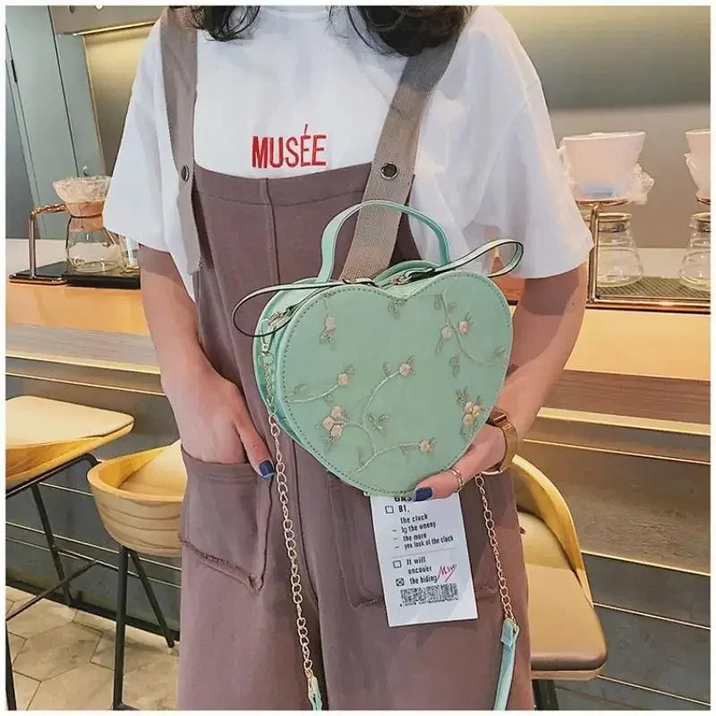 1 Pcs Women PU Leather Shoulder Bag Leisure Spring Summer Heart-shaped Handbag Crossbody Bags Zipper